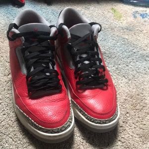 Jordan 3’s red